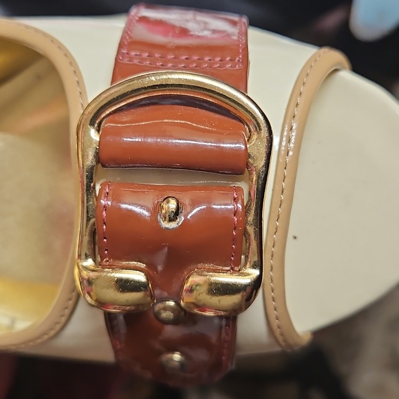 Two-Tone Platform Peep-Toe Pumps with Buckle Detail - Picture 5 of 7